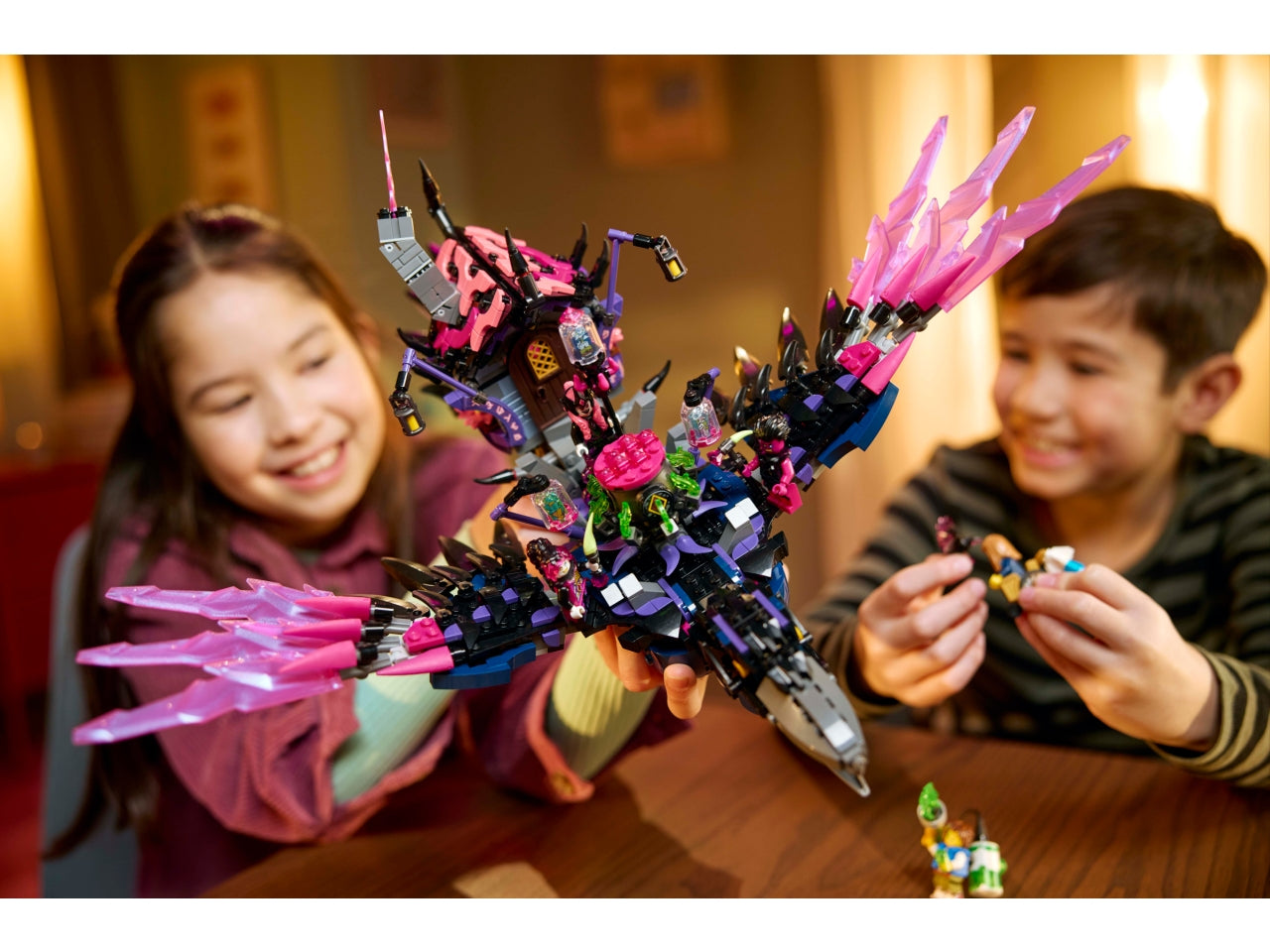 LEGO DREAMZzz Corvo di Mezzanotte della Mai-Strega, Giocattolo d'Avventura Trasformabile in Casa o Ragno, Giochi Creativi per Bambini e Bambine da 9 Anni in su con 6 Personaggi, Idea Regalo 71478