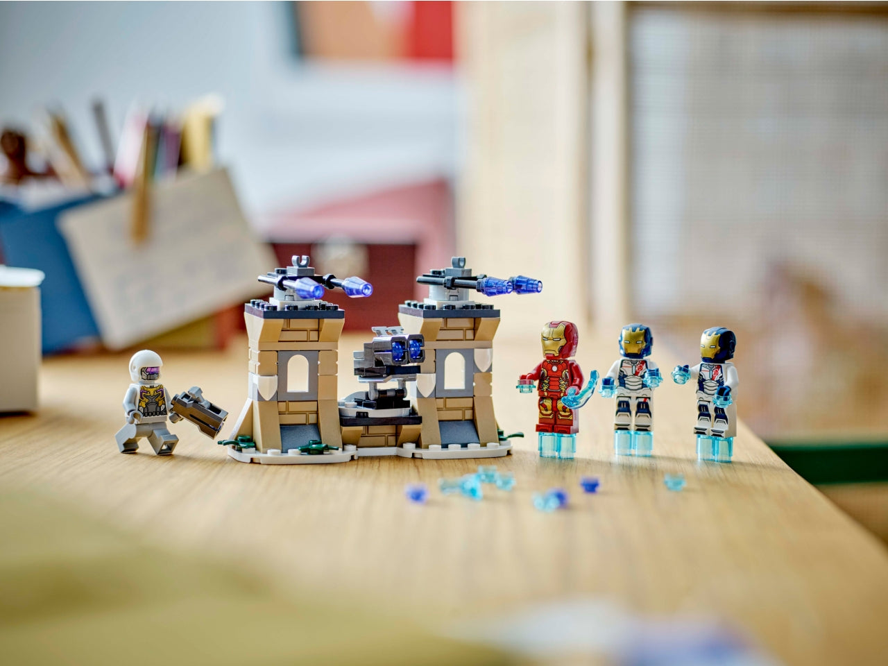 LEGO Marvel - Giocattolo di Iron Man costruibile: metti lâazione di Avengers: Age of Ultron dei Marvel Studios nelle mani dei bambini con il set Iron Man e Legione di ferro vs. Soldato Hydra per i bambini e le bambine dai 6 anni in su 76288