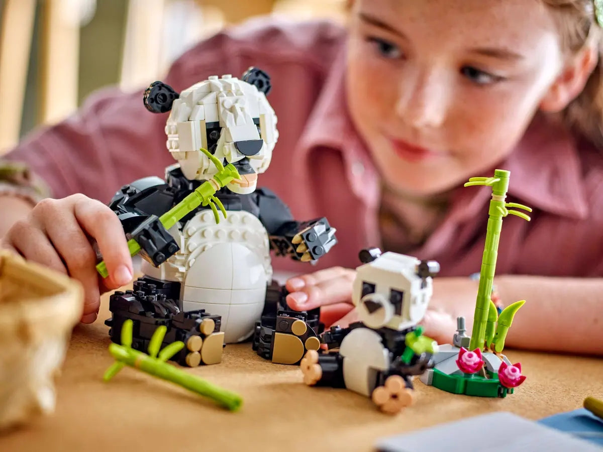 Lego Creator famiglie di animali: panda 626 pezzi per età 8+ 31165
