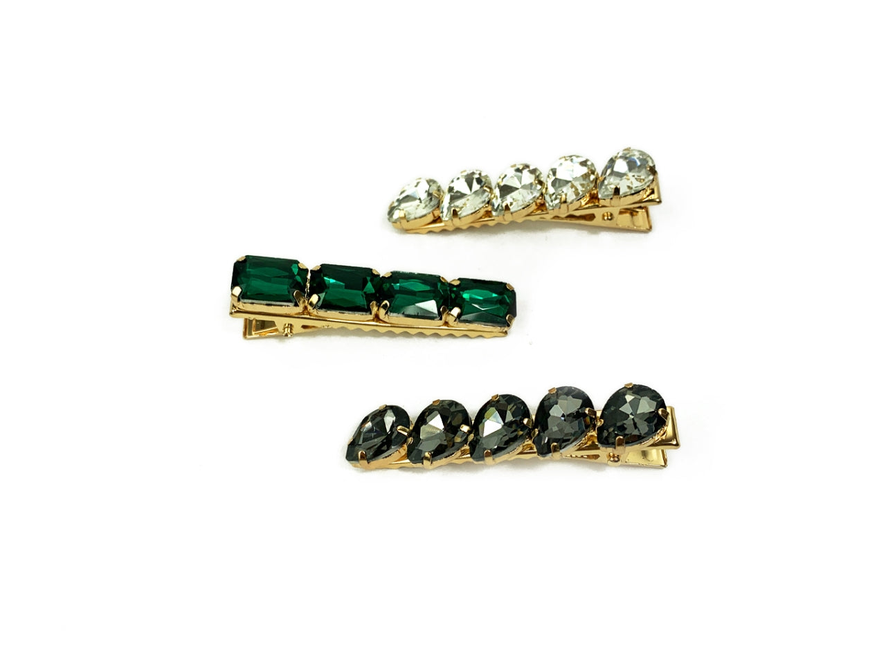 Becchetto con pietre in forme assortite