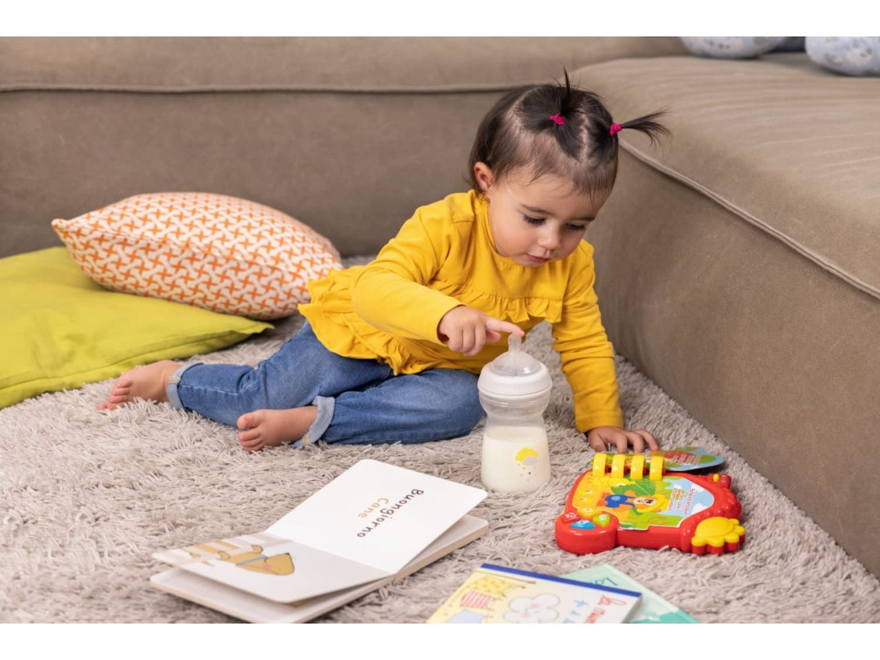 Chicco Natural Feeling Biberon Anticolica 6 Mesi+ da 330 ml con Tettarella in Silicone Neutro