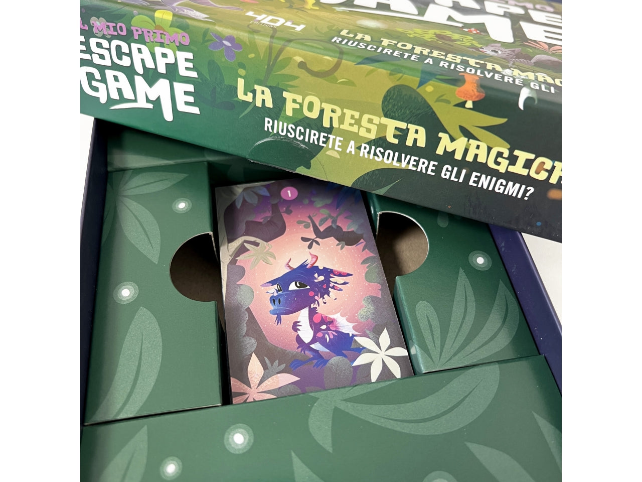Escape Box La Foresta Magica: Caccia al Tesoro Magico per Bambini, per 2-5 Partecipanti, Dai 5 Anni in su, Versione Italiana - Asmodee $
