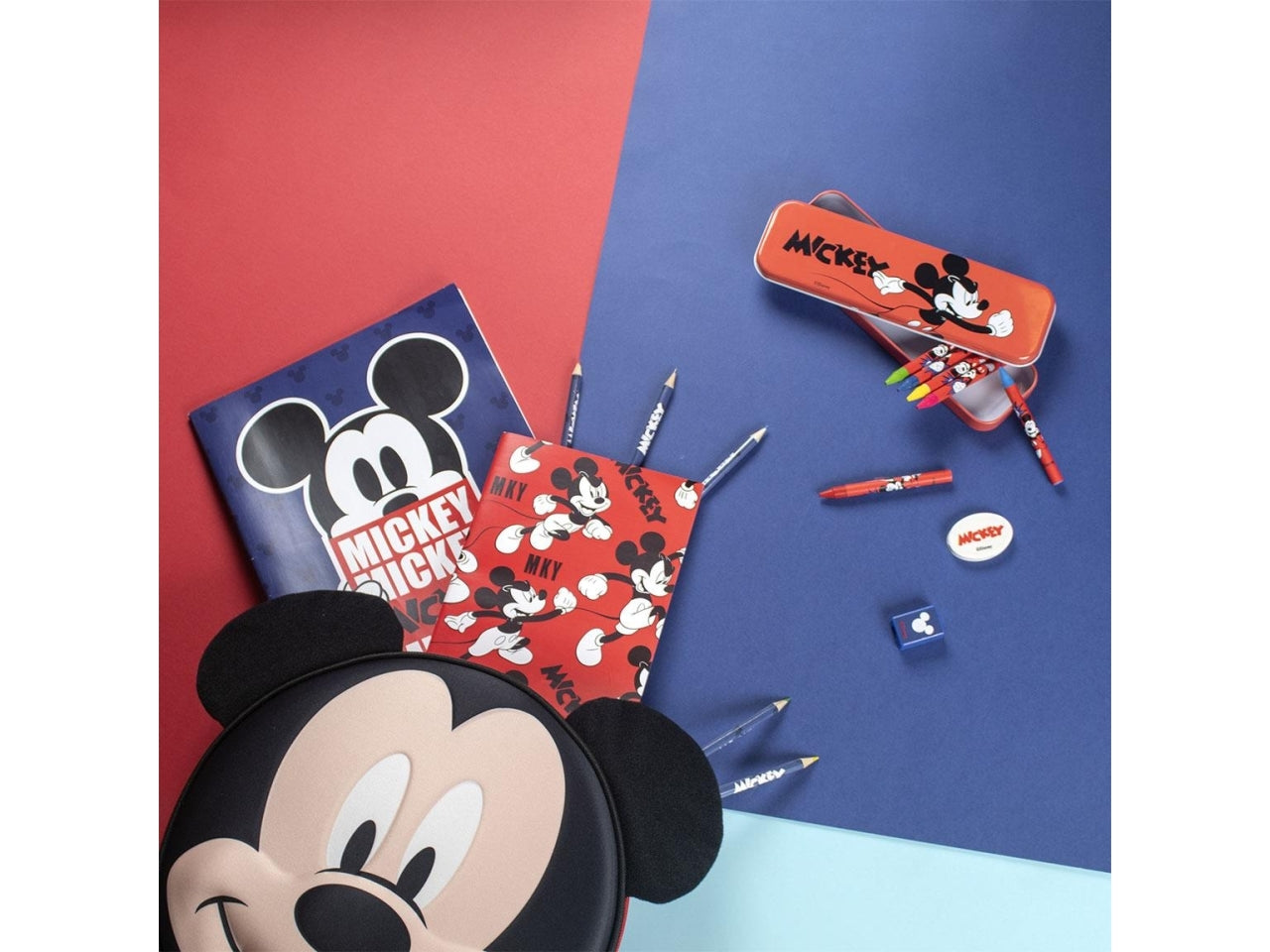 Set cancelleria scolastica per bambino Disney Mickey, per colorare e disegnare, tema Mickey and friends - CerdÃ