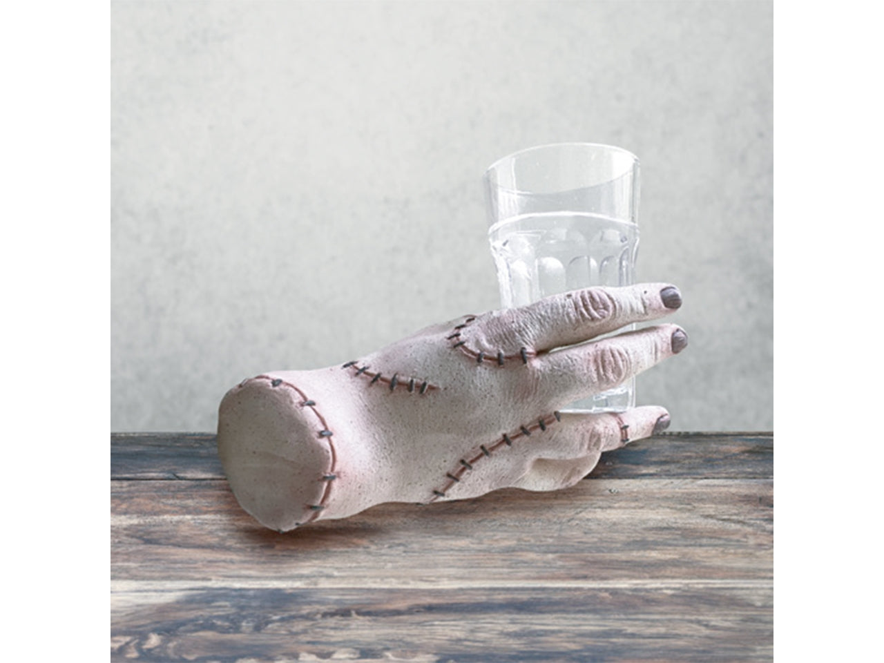 Mercoledi' mano real fx con effetti speciali e guanto green screen