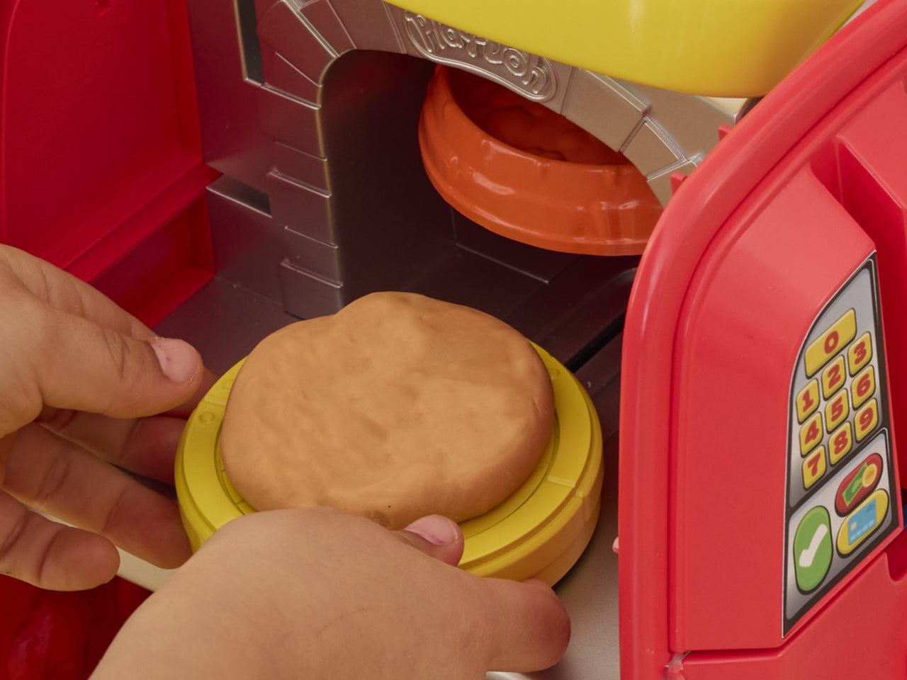 Pasta Modellabile Play-Doh Pizza Delivery Scooter: Set per Bambini 3+ | Dimensioni 20,3x62,2x43,2 - Hasbro