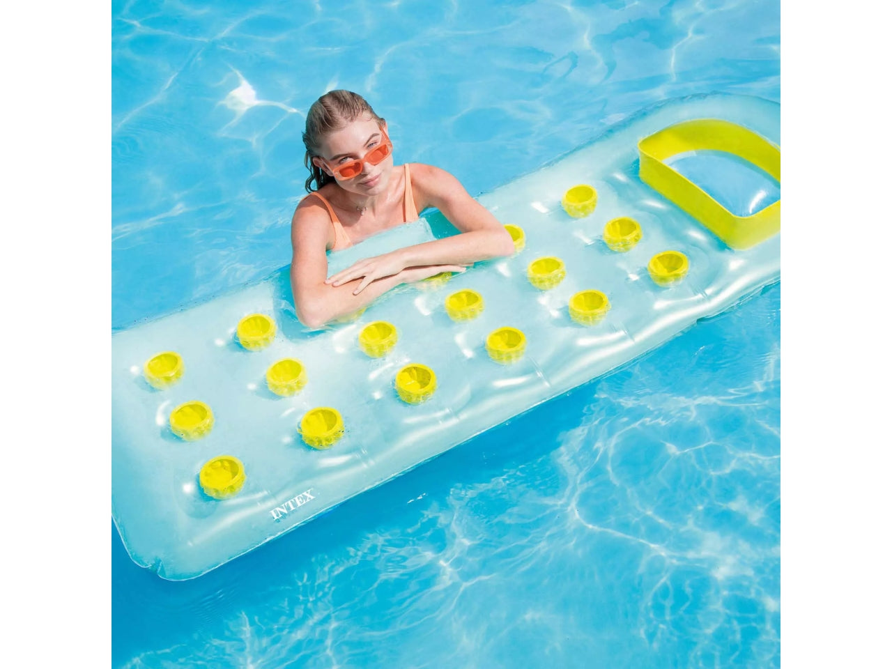 Materassino 18 buchi c/oblo 2 assortiti 188x71cm