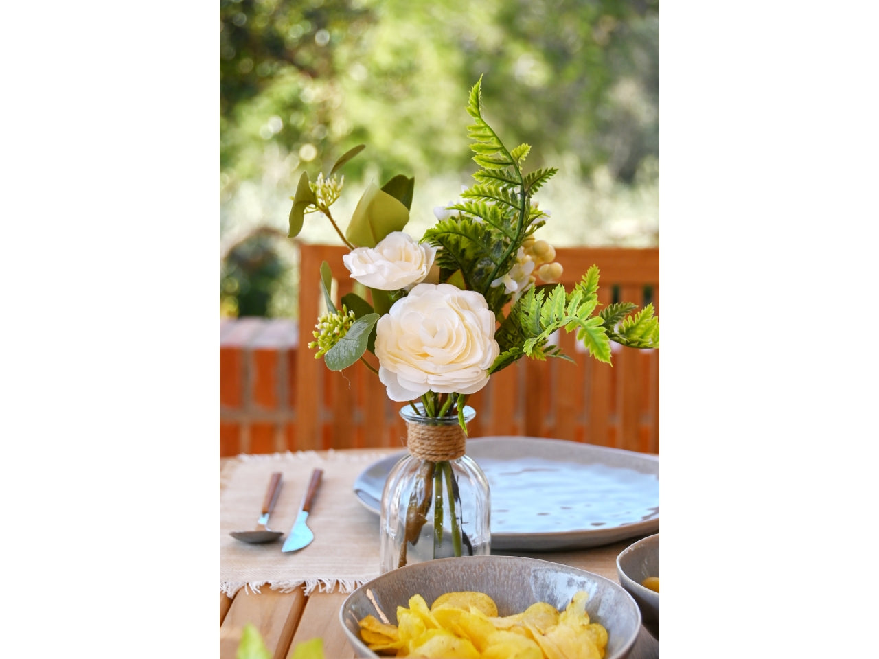 Pianta in poliestere e cristallo misura 6,5x6,5x26cm in 2 modelli assortiti