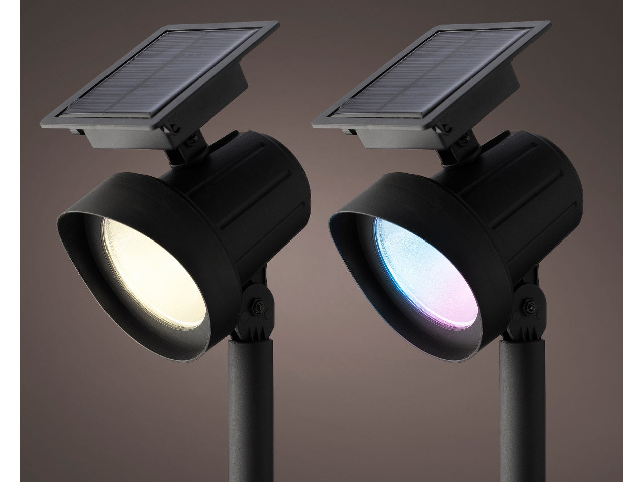 Set da 2 faretti solari da giardino neri in plastica con luce bianco caldo e cambio colore RGB, autonomia 6 ore - 11x31,5cm - Kaemingk $