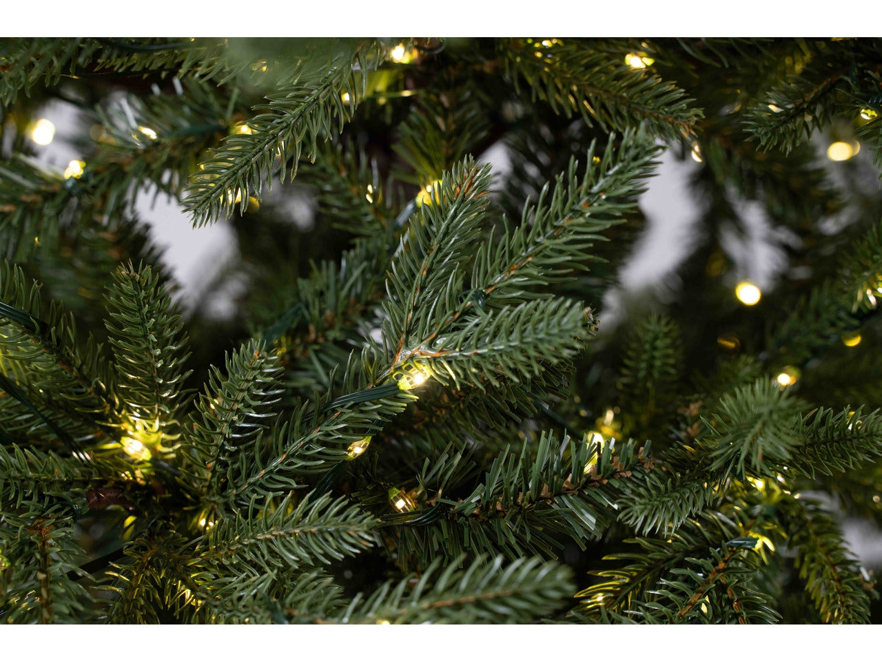 Albero di natale santa cruz 2550led 240cm diametro168cm 1625 rami $