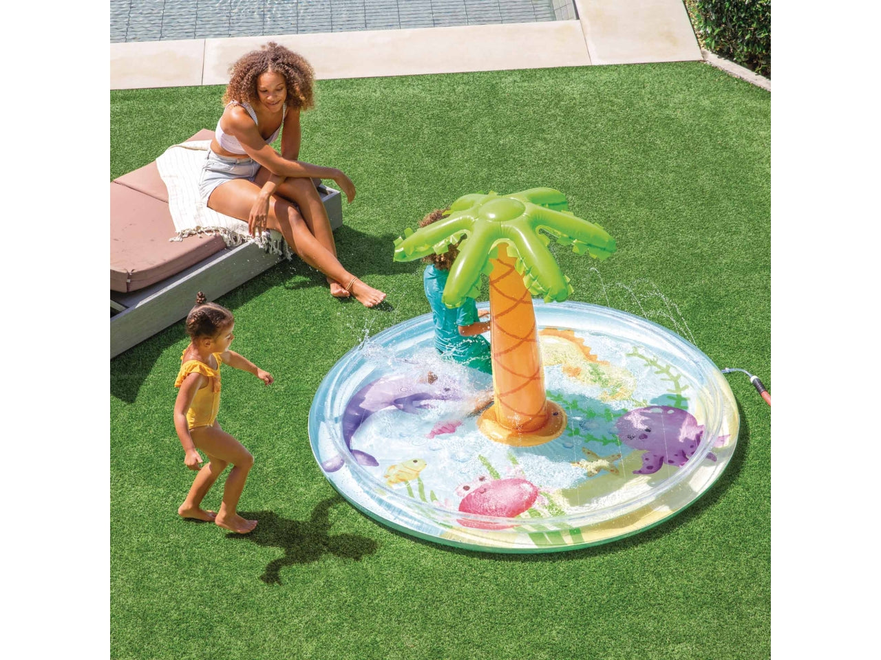 Piscina palma con spruzzo 173x104cm