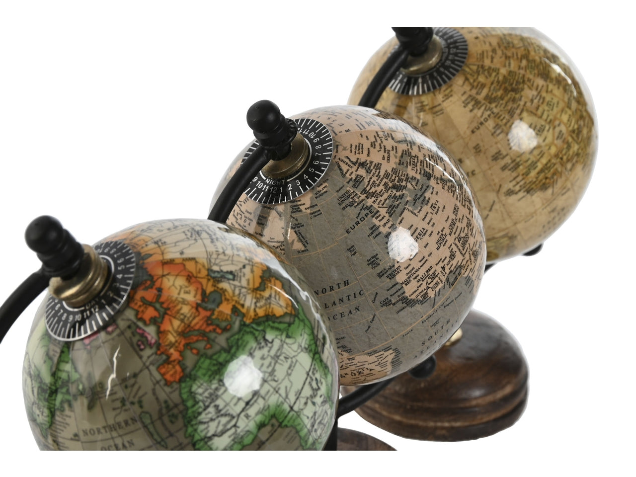 Mappamondo pvc mango 7x7x14cm in 3 modelli assortiti