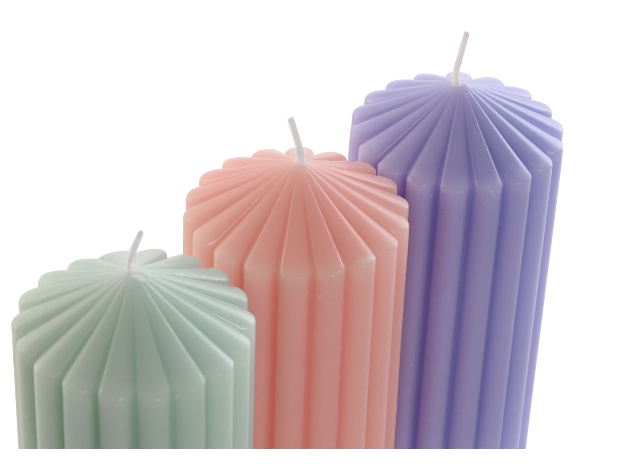 Candela cera profumata 450gr 7x7x15cm in 3 modelli assortiti