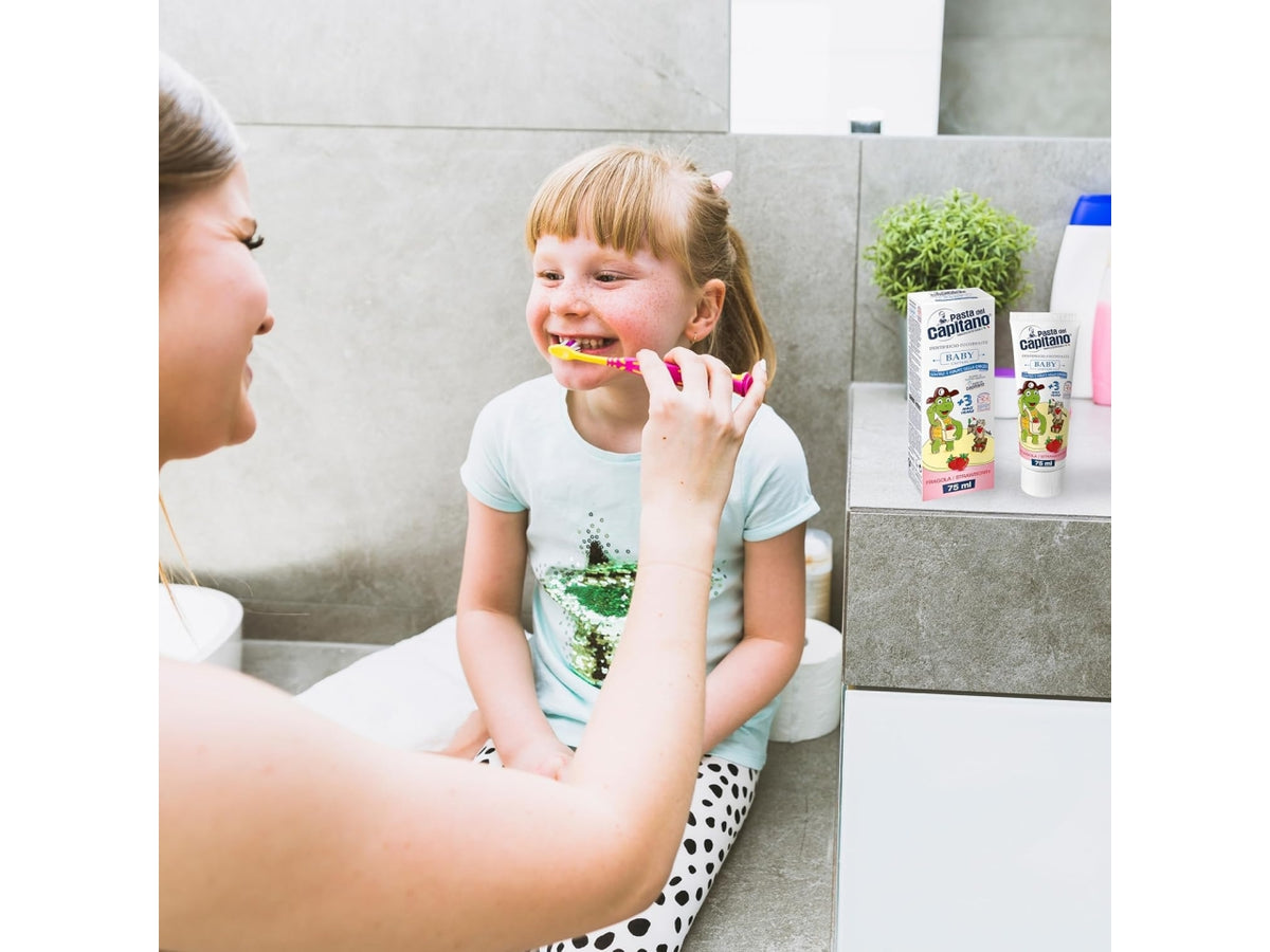 Pasta del capitano dentifricio per bambini alla fragola 75ml $