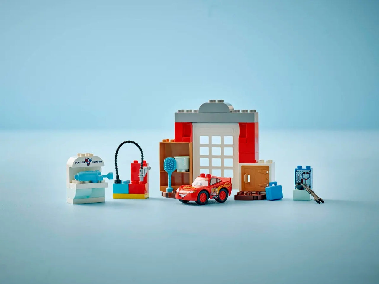 Lego DUPLO Disney TM La visita di McQueen allâofficina di Doc