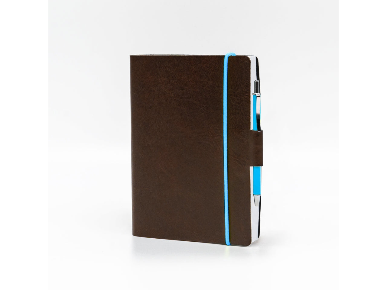 Agenda blueband 2026 12x17cm con elastico in similpelle marrone $