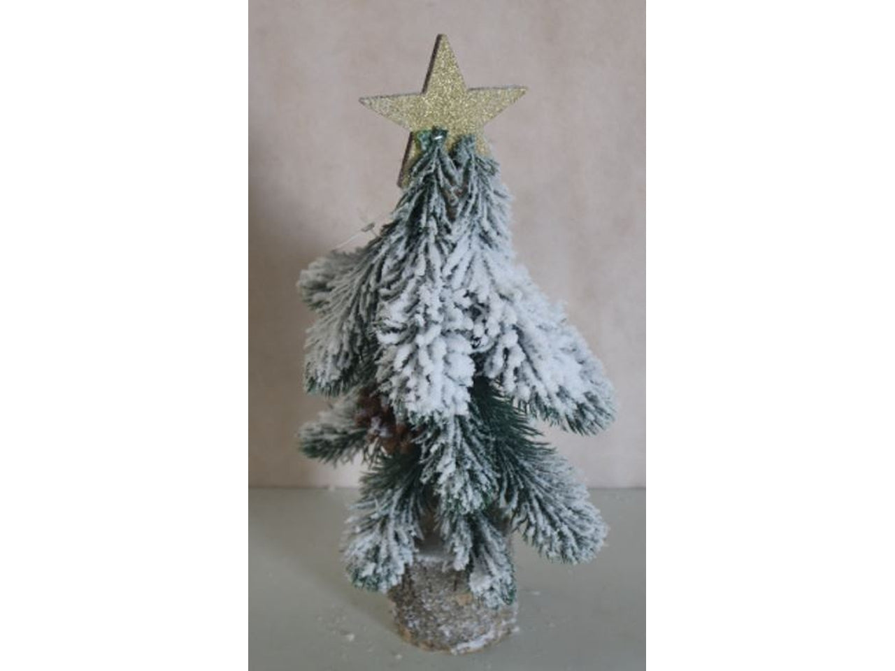 Albero 37cm innevato con base in legno, pigne e bacche