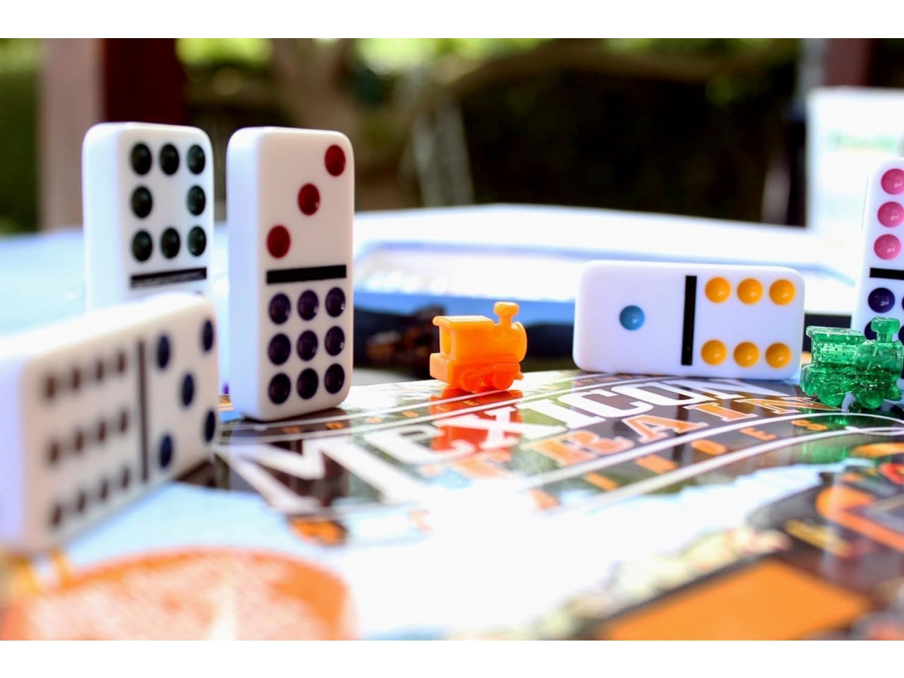 Mexican train dominoes