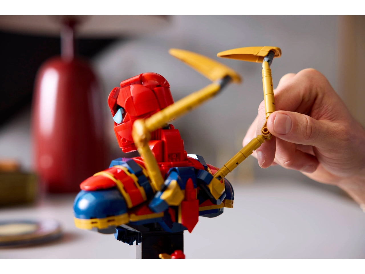 LEGO Busto di Iron Spider-Man