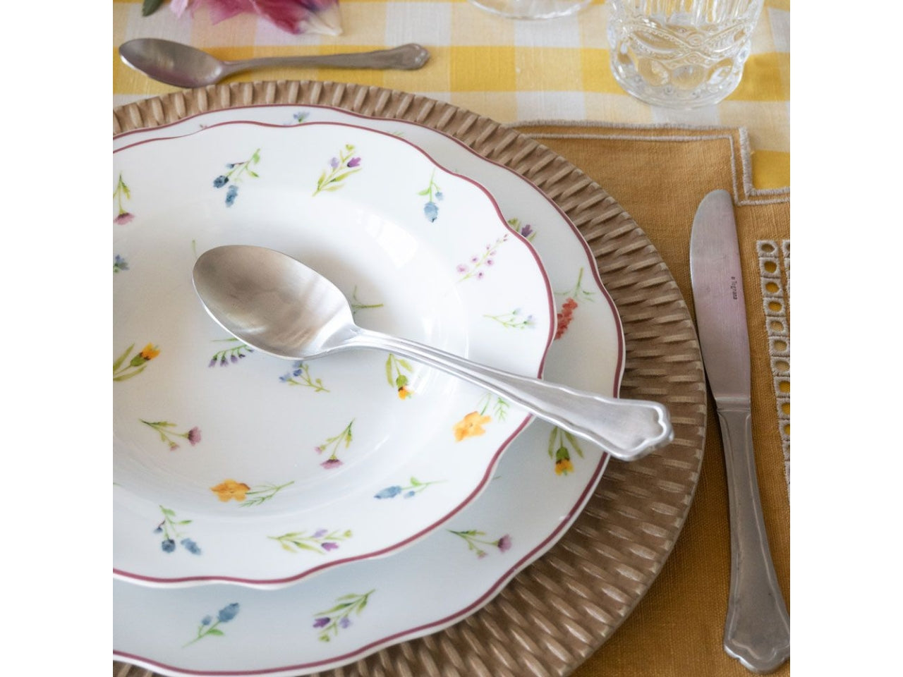 Servizio tavola 18 pz cappettata millefiori