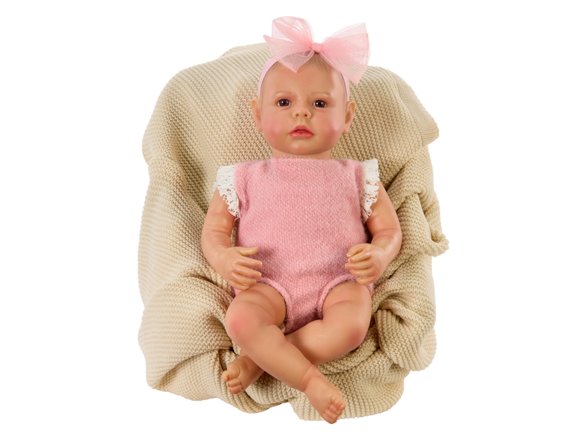 Baby born neoborn girl fair/open