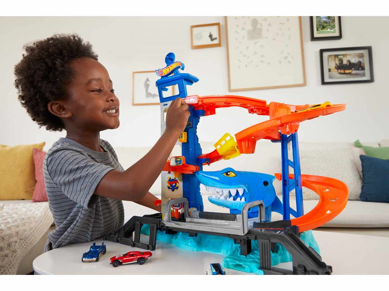 Hot wheels city fall kd squalo hdp06-0