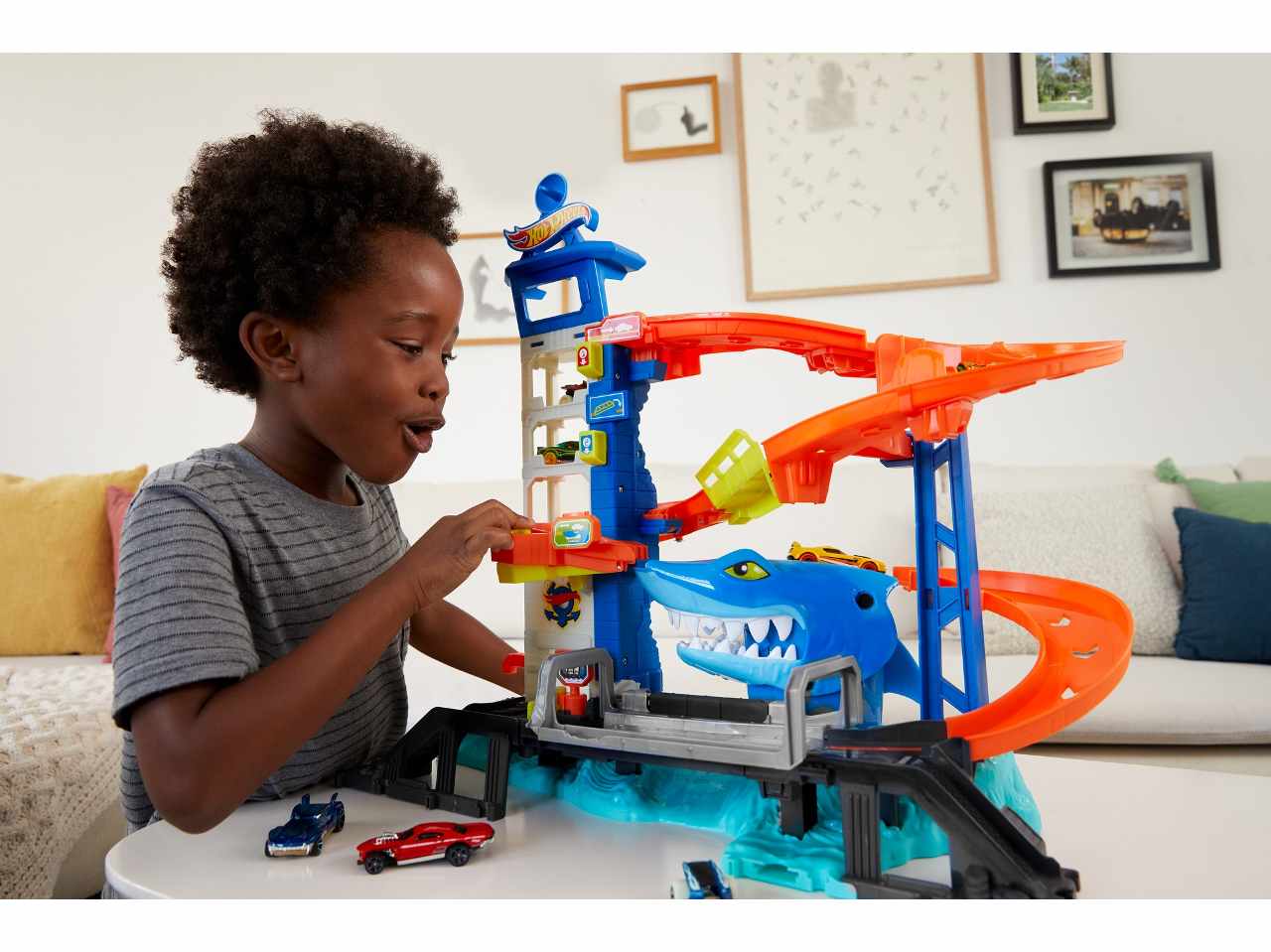 Hot wheels city fall kd squalo hdp06-0