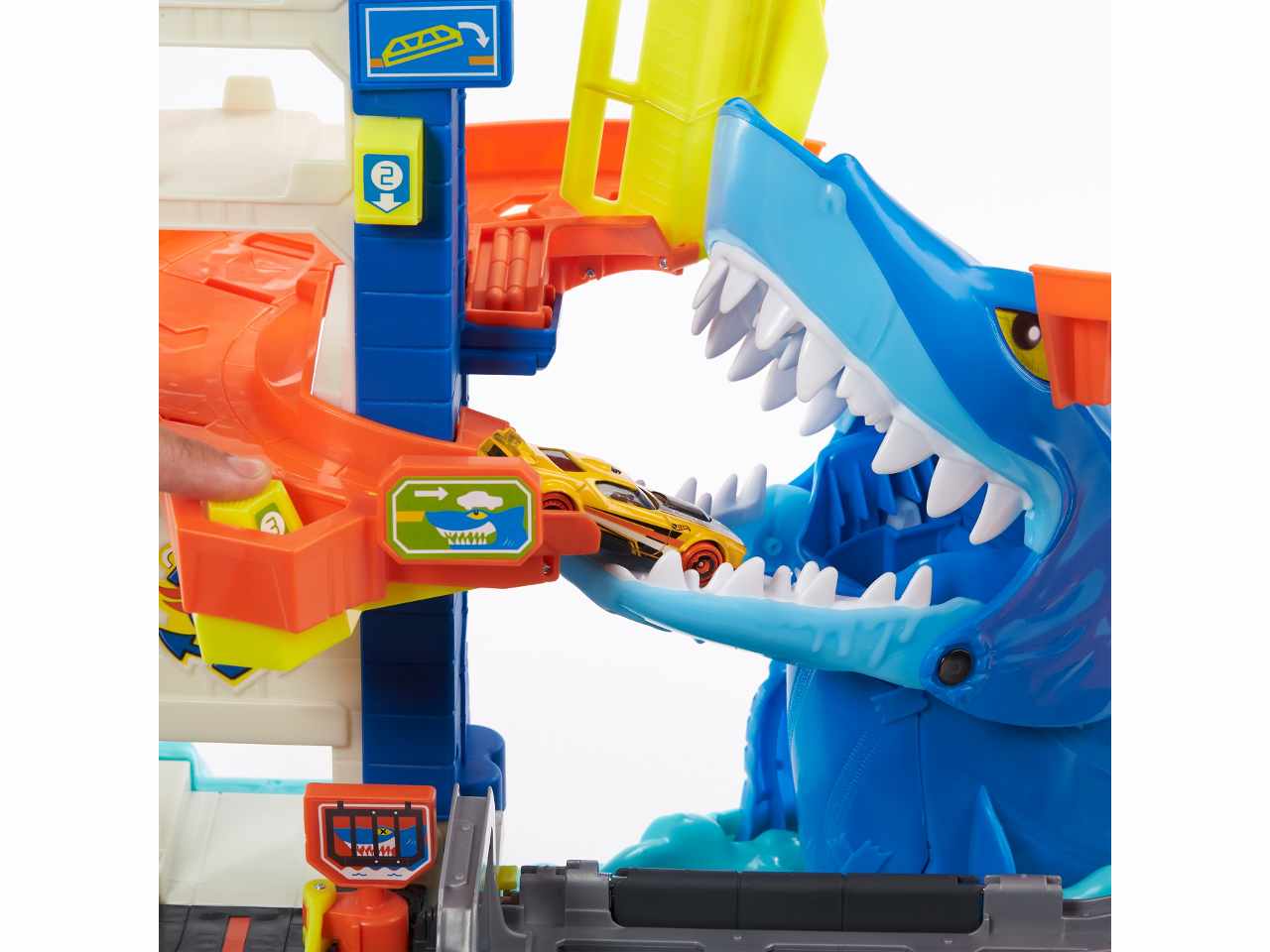 Hot wheels city fall kd squalo hdp06-0