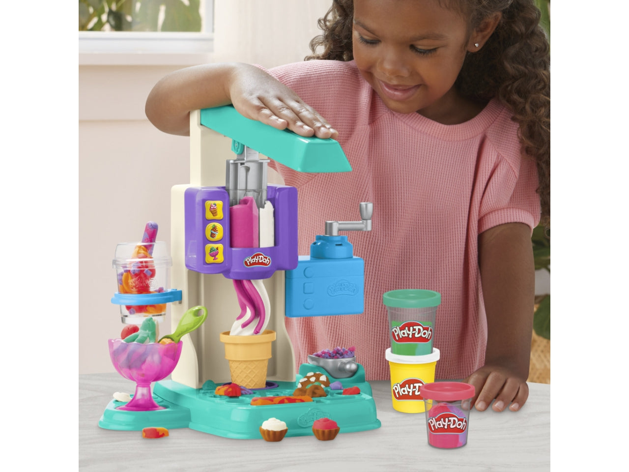 Play-doh gelateria arcobaleno, giocattolo interattivo con plastilina 3+ Hasbro