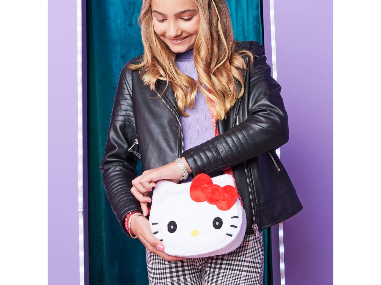 Purse Pets, Sanrio Hello Kitty And Friends, Animale Giocattolo e Borsa interattiva Hello Kitty con Oltre 30 Suoni e reazioni, Giocattoli per Bambine | Spin Master