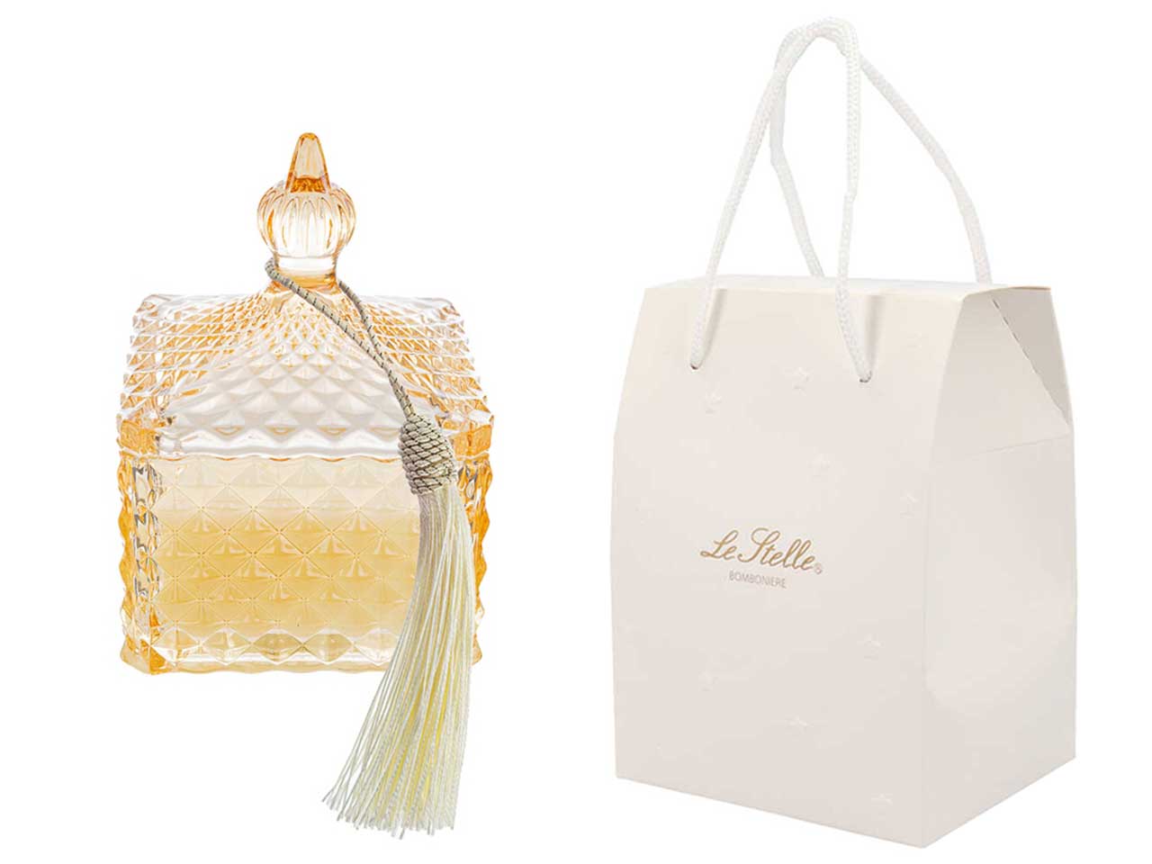 Candela profumata cannella e pepe bianco, vasetto vetro ambra e cera, forma quadrata con shopper avorio, 9,5x9,5x14 cm - Le Stelle