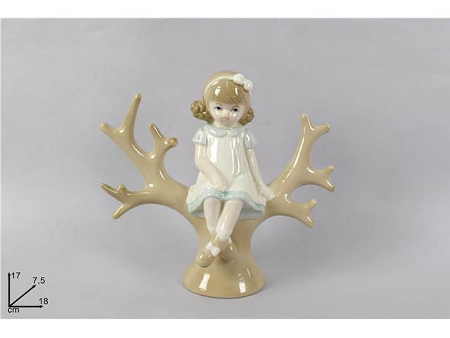 Bambina seduta sull'albero 17cmca007600
