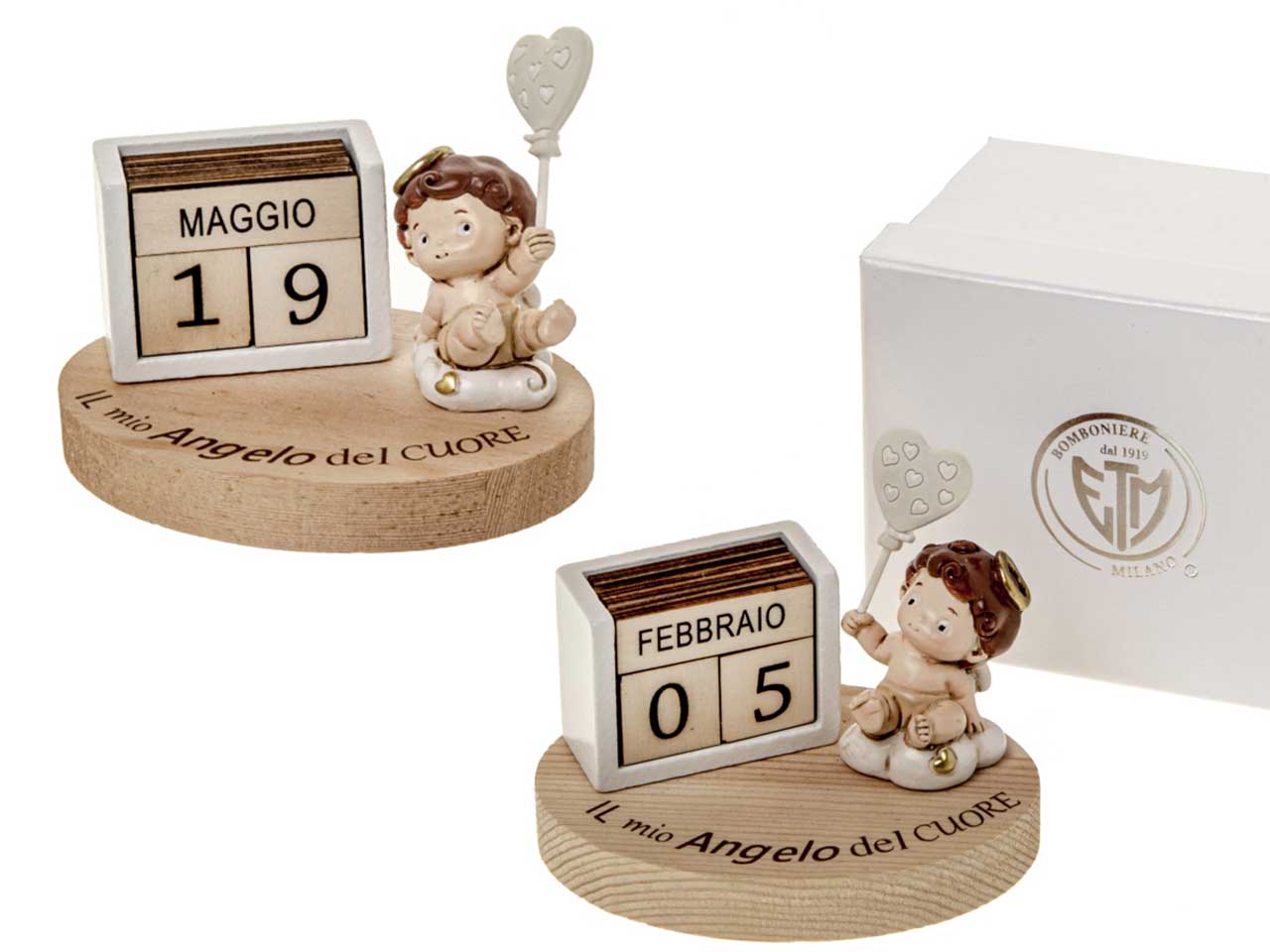 Angioletto con datario e cuoricino bianco in legno e resina per bomboniera nascita e battesimo, 7,5x10,5xh8.5 cm - Etm