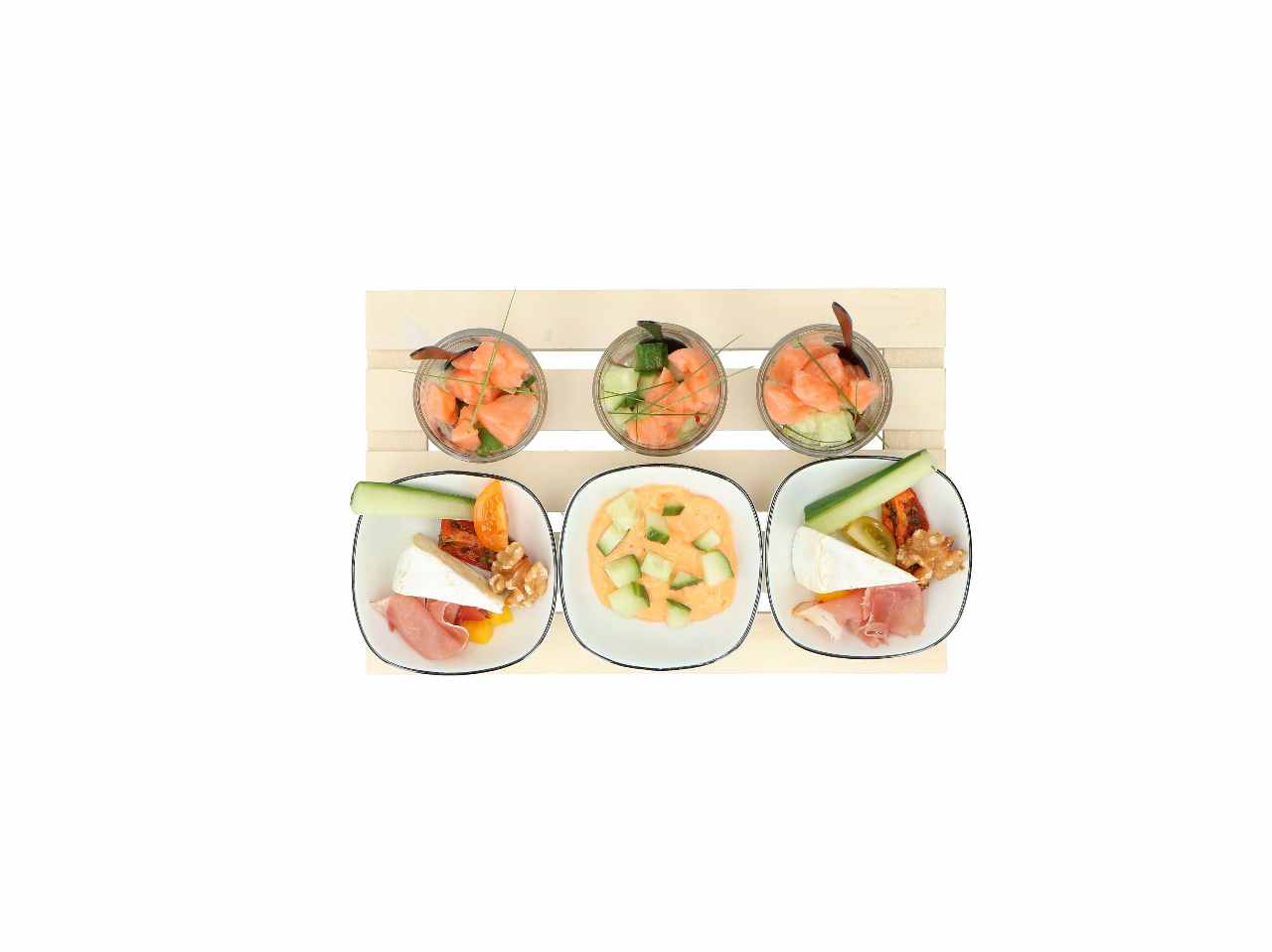 Alpina tagliere da aperitivo in legno da 30x15x2cm con 3 piattini in ceramica, 3 coppette in vetro e 3 cucchiaini