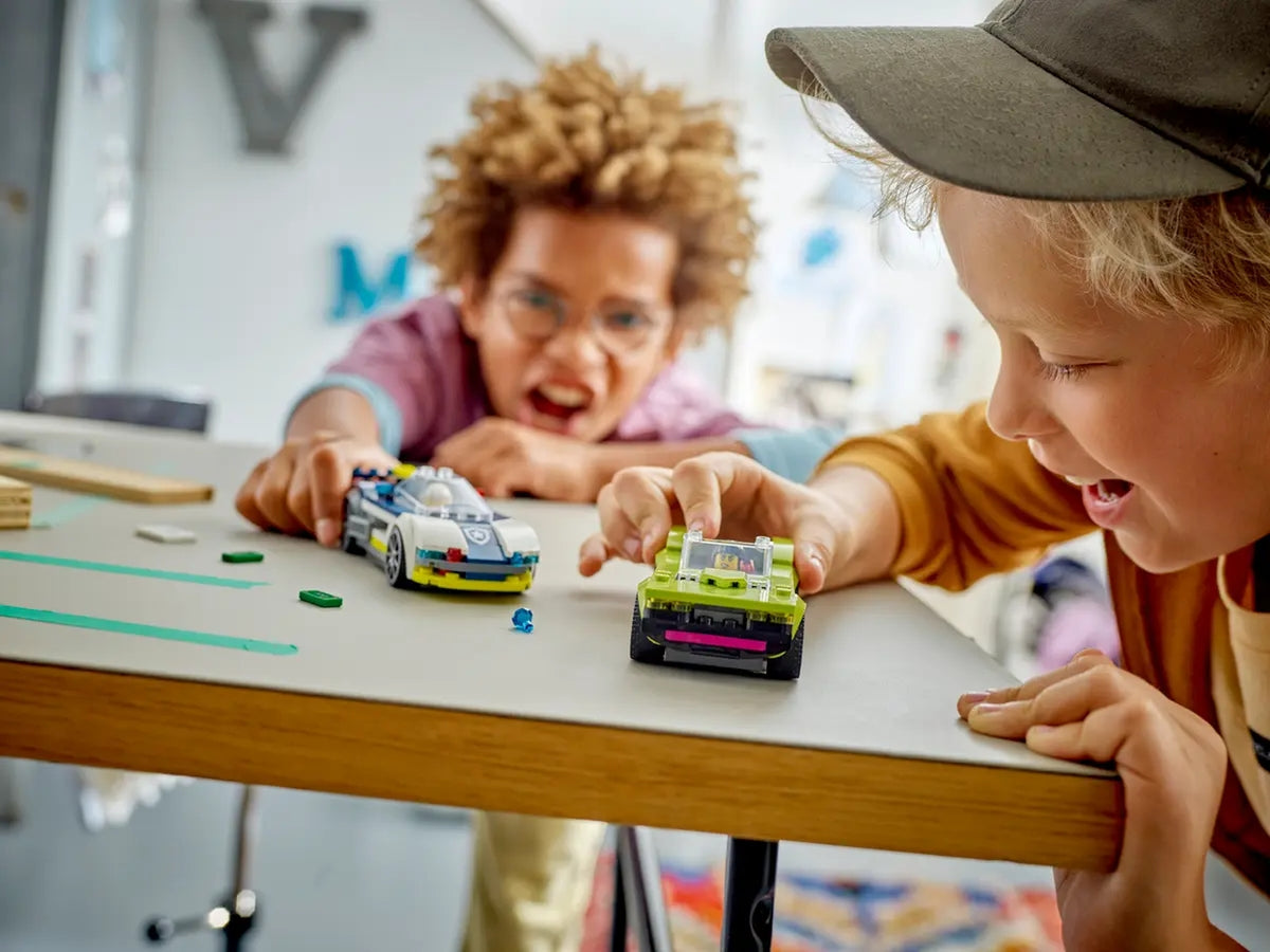 Lego city police inseguimento della macchina da corsa