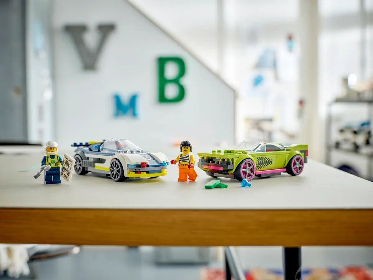 Lego city police inseguimento della macchina da corsa