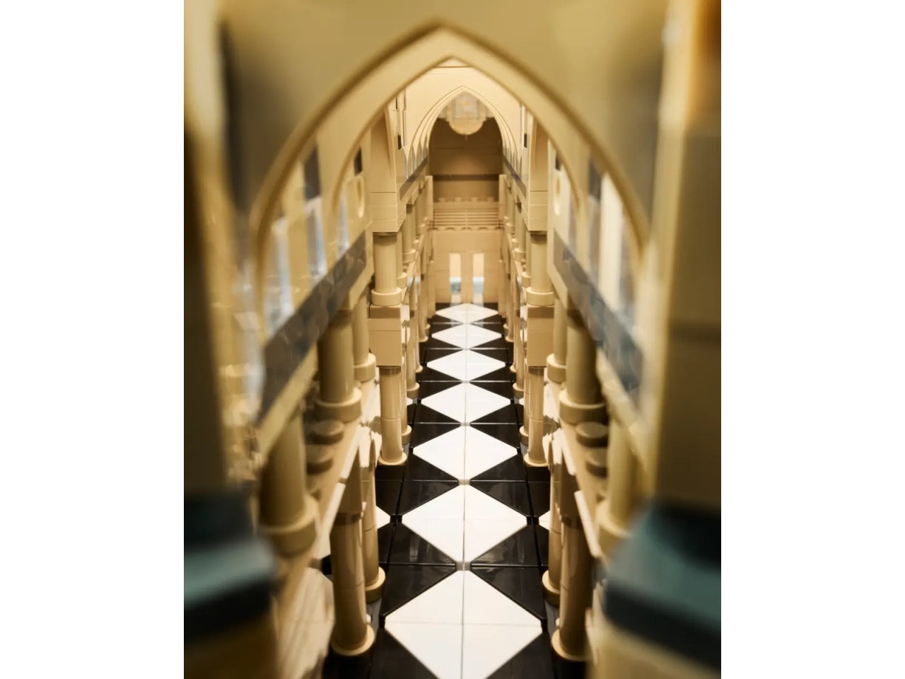 Lego architecture Notre Dame de Paris, scatola da 4383 pezzi, 18+ anni 21061