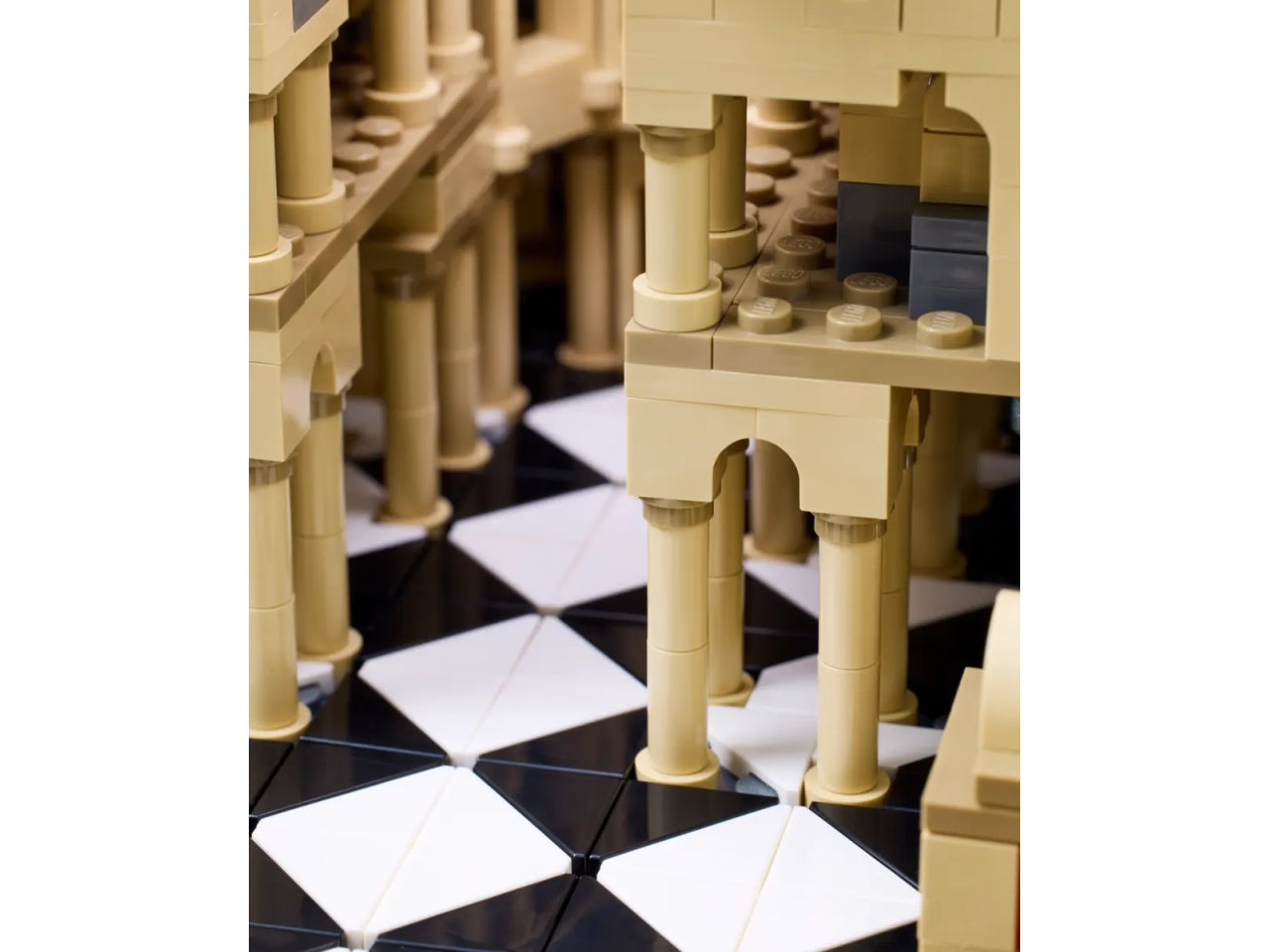 Lego architecture Notre Dame de Paris, scatola da 4383 pezzi, 18+ anni 21061