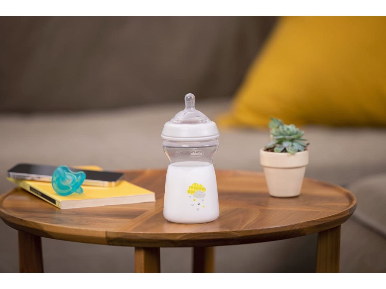 Chicco Natural Feeling Biberon Anticolica 6 Mesi+ da 330 ml con Tettarella in Silicone  Neutro