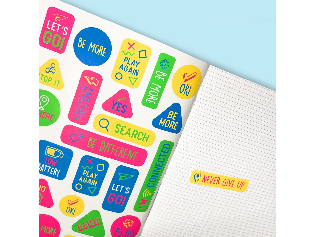 Quaderni maxi fluo linea be more different formato 21x29,7, pagine 72+r, rigatura 5 mm confezione da 10 quaderni