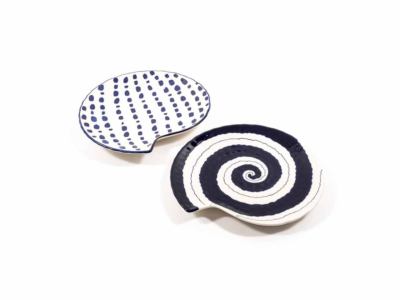 Piatto conchiglia in cer.26xh.3cm11845