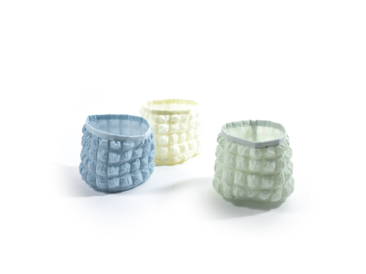 Cestino in tessuto d.14x12cm colori assortiti