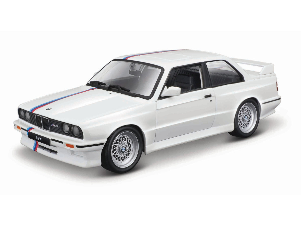 Auto scala 1:24 modelli assortiti $