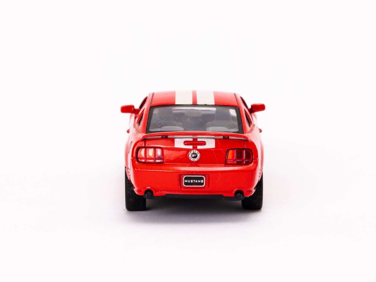 2006  ford  mustang  gt  die cast