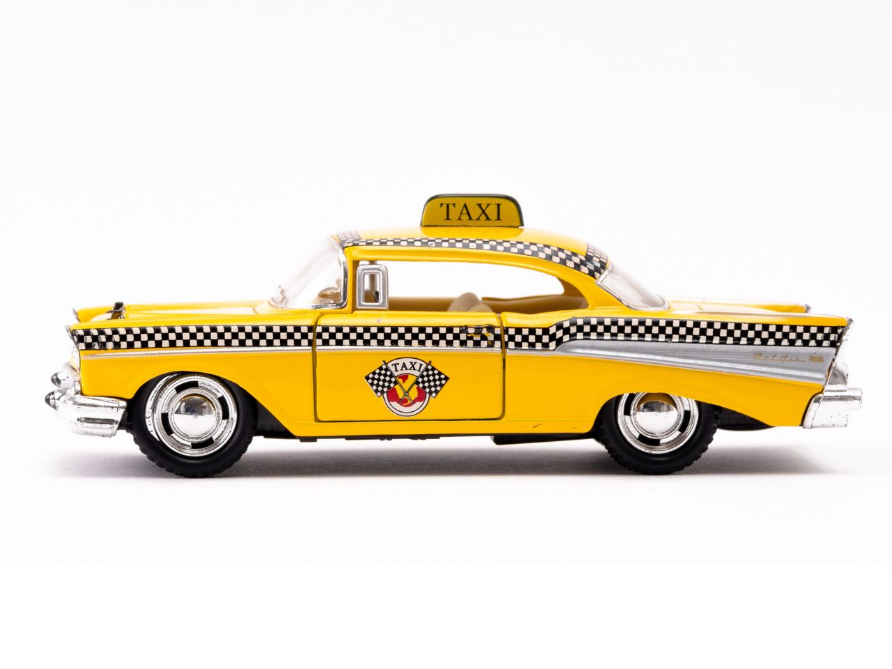 Auto 1957 chevrolet bel air taxi db761