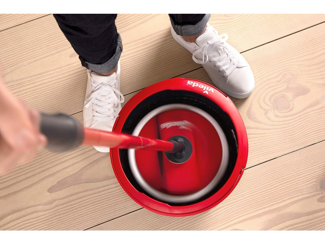 Lavapavimenti Spin & Clean con Sistema di Strizzatura Manuale attivabile attraverso il Manico, Set per la Pulizia dei Pavimenti con Secchio, Rullo pulente, Piastra, Panno 100% Microfibra - Vileda$