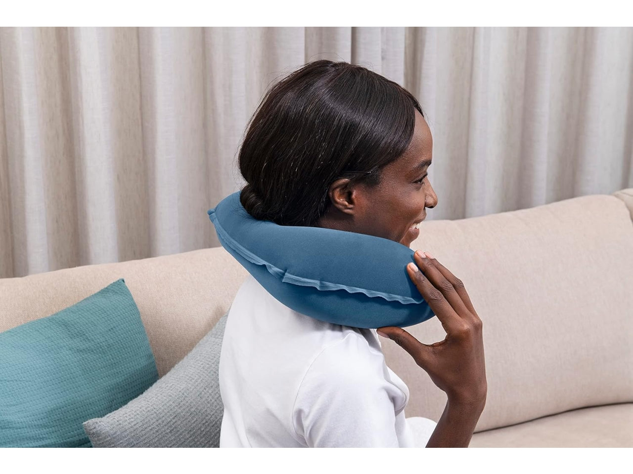 Cuscino cervicale da viaggio 37x24x10cm in 2 colori