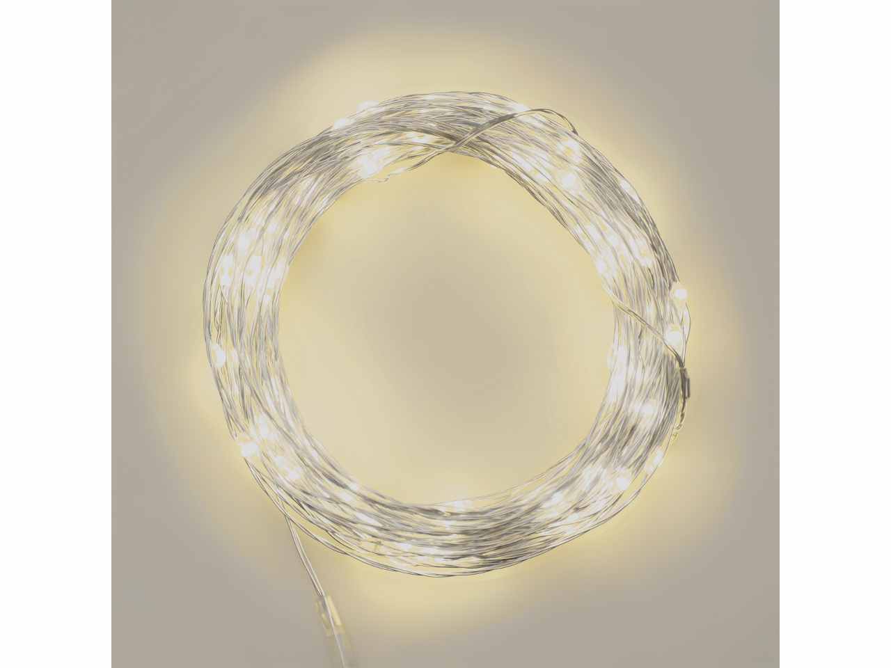 Filo metallo argento 8mt con 80micro led bianco caldo, giochi di luce a batteria 3xAA1,5V (non incluse) per uso interno/esterno IP44