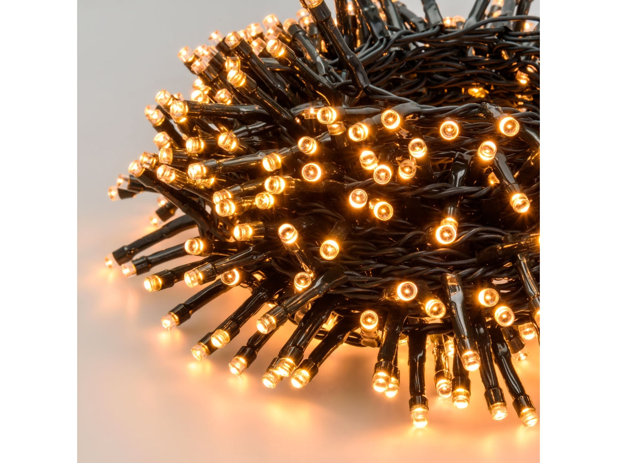 Catena 1500led bianco caldo con 8 giochi di luce, filo 4+30,5mt per alberi h.240-300cm