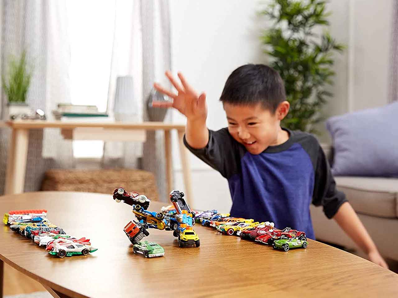 Hot whhels basic 20 die cast gift set h7045