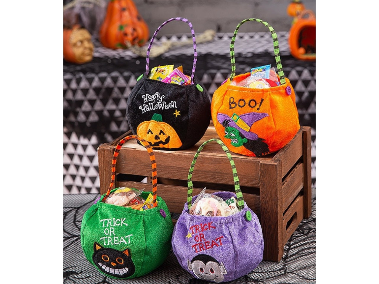 Cestino in feltro porta dolcetti assortiti